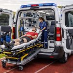 découvrez comment les ambulances peugeot expert sont spécialement aménagées pour assurer un transport sûr et confortable des athlètes blessés, alliant performance et sécurité.